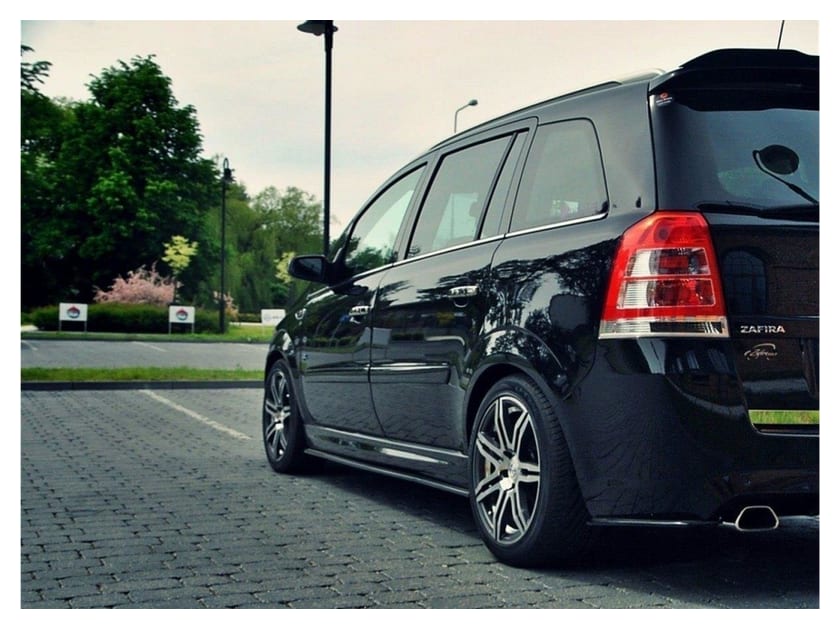 Dokładka Opel Zafira B OPC Progi Gloss Black