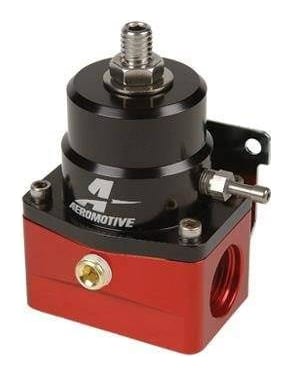 Regulator ciśnienia paliwa Aeromotive 1000HP 2,75-5 Bar ORB-10 Czerwony/Czarny