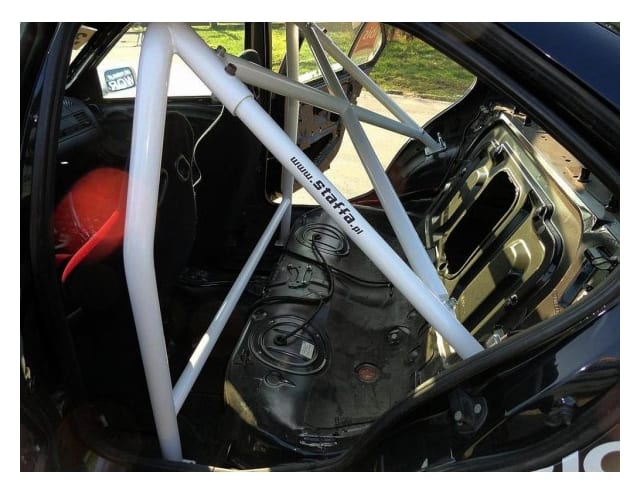 Rollbar skręcana pół klatka Ford Focus III Black