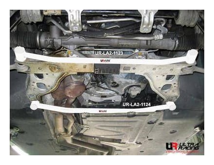 Rozpórka BMW 1 04-11 E87 120/130 UltraRacing przednia dolna Bar