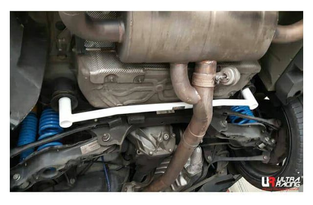 Rozpórka BMW 120D F20/ F22 M235 UltraRacing 2P tylna dolna Bar