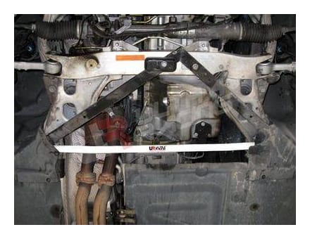 Rozpórka BMW 3 E90 series 320/325/M3 Ultra-R przednia dolna Tiebar
