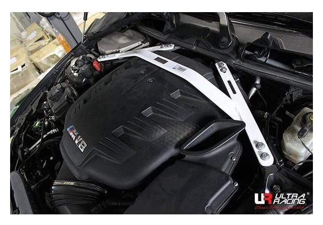 Rozpórka BMW M3 E92 07-13 UltraRacing 4-punktowa przednia górna Strut Bar