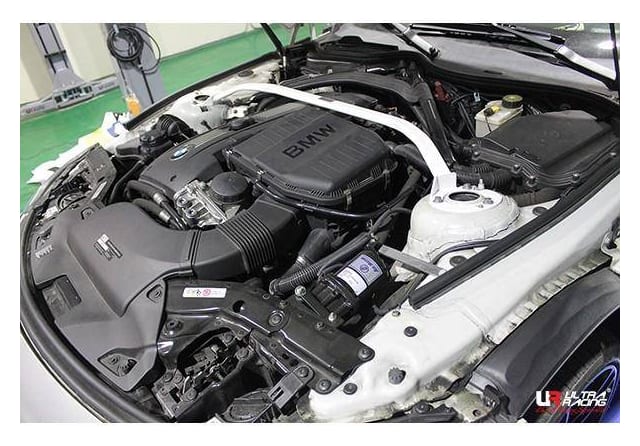 Rozpórka BMW Z4 E89 09+ UltraRacing 2-punktowa przednia górna Strutbar