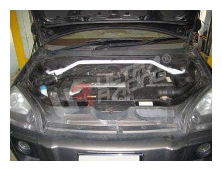 Rozpórka Hyundai Tucson 05-09 UltraRacing przednia górna Strutbar