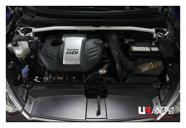 Rozpórka Hyundai Veloster 11+ UltraRacing 2P przednia górna Strutbar