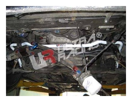 Rozpórka Nissan Skyline R32/R33 GTR UltraRacing przednia Sway Bar 25mm