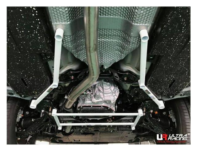 Rozpórka Subaru XV GT 2.0 4WD NA 18+ UltraRacing 6-punktowa przednia górna Strutbar