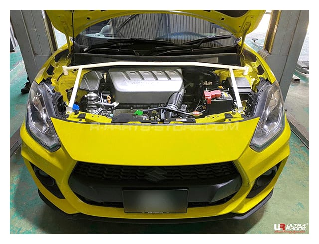 Rozpórka Suzuki Swift Sport A2L414 1.4 2WD 17+ UltraRacing 4-punktowa przednia górna Strutbar