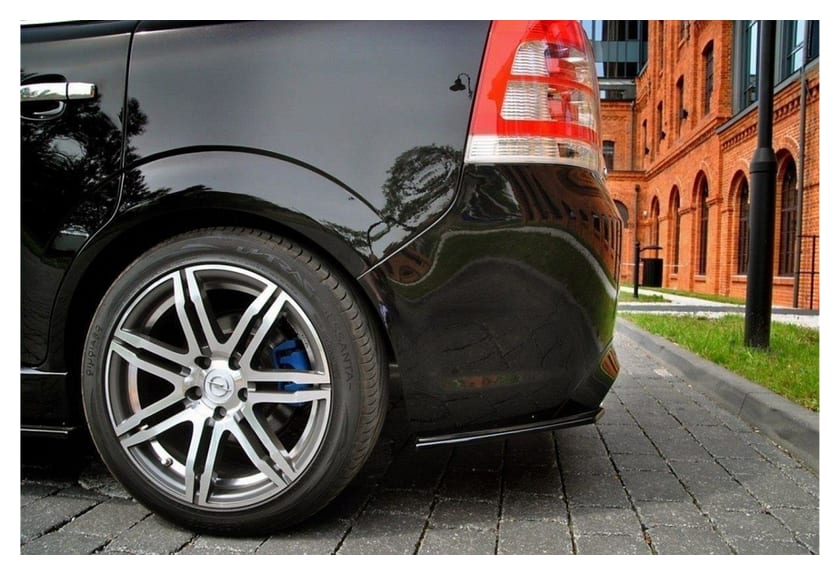 Splitter Opel Zafira B OPC VXR Tył Boczne Gloss Black